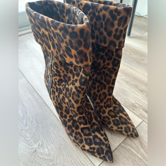YSL SAINT LAURENT NIKI BOOTIES IN LEOPARD PRINT SUEDE - Picture 2 of 10